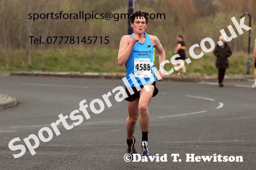 Senior Mens relay, 2026 Elswick Harriers Good Friday Road Relays and Young Athletes, Newburn,  Newcastle upon Tyne. Photo: David T. Hewitson/Sports for All Pics